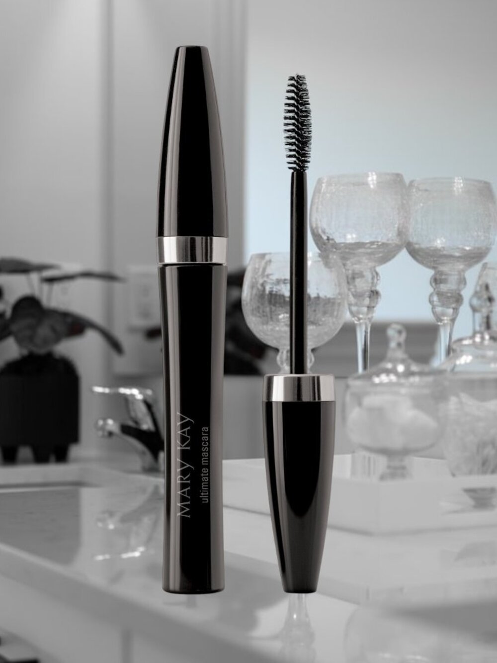 Mary Kay® Ultimate Black Mascara™ ✨NIB✨